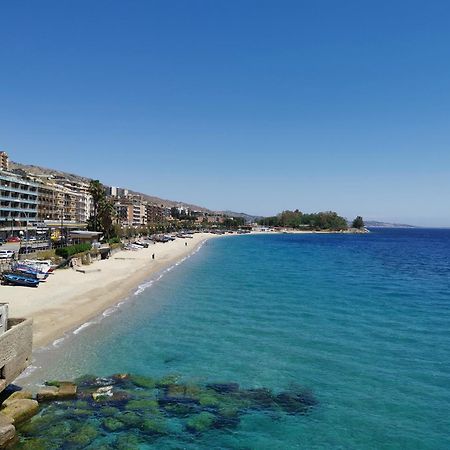 Blu Mediterraneo B&B Месина Екстериор снимка